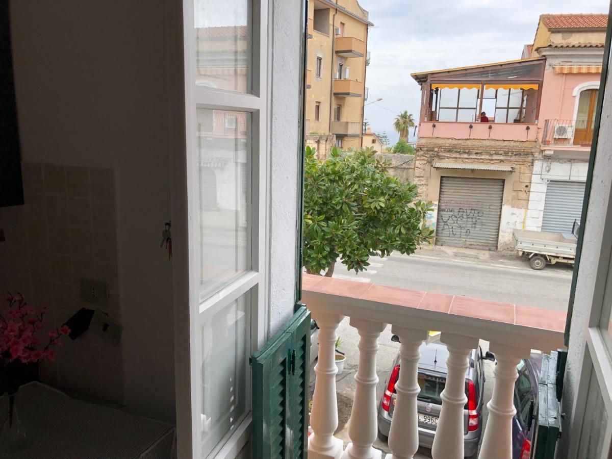 Апартаменты La Casa Di Basi Тропея Экстерьер фото